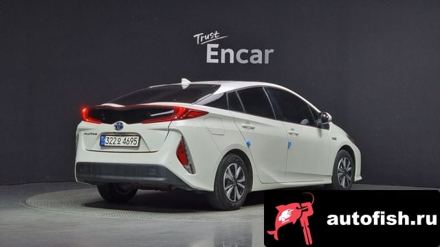 Toyota Prius Prius Prime 2018 года - вид 2