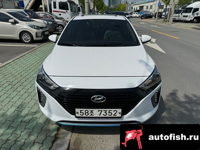 Hyundai Ioniq Ionic Hybrid 2017 года - вид 2