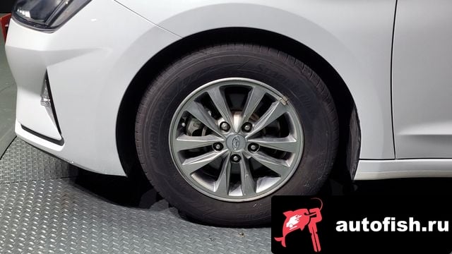 Hyundai AVANTE The New Avante AD 2019 года - вид 5