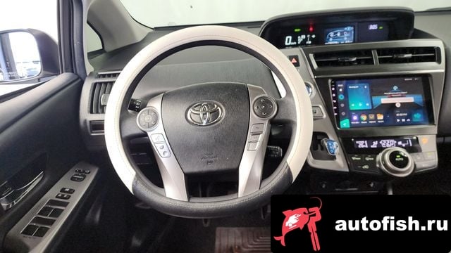 Toyota Prius Prius V 2015 года - вид 13