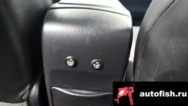 Toyota Prius Prius V 2015 года - вид 19