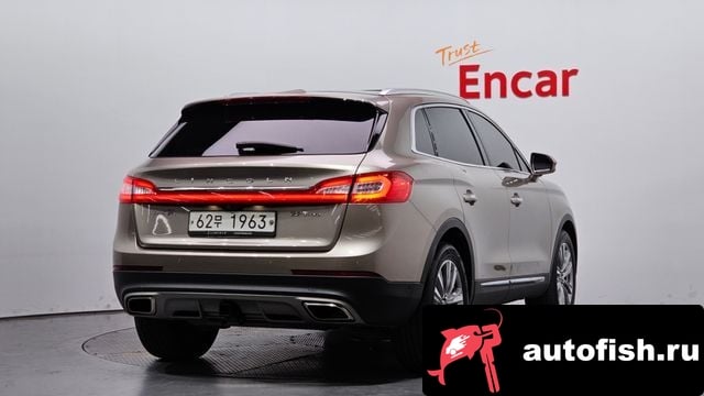 Lincoln MKX MKX 2nd Generation 2018 года - вид 2