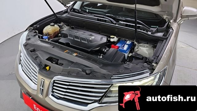 Lincoln MKX MKX 2nd Generation 2018 года - вид 6