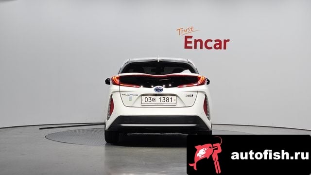 Toyota Prius Prius Prime 2017 года - похожие автомобили