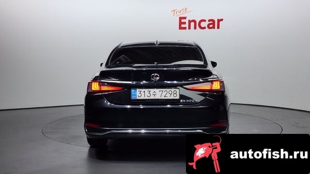Lexus ES ES300h 7th generation 2023 года - вид 4