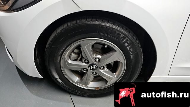 Hyundai AVANTE Avante AD 2018 года - вид 5