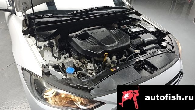 Hyundai AVANTE Avante AD 2018 года - вид 6