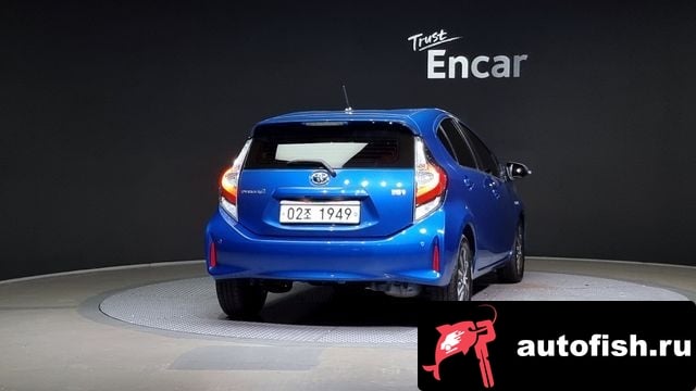 Toyota Prius Prius C 2018 года - вид 4
