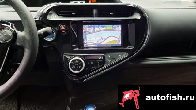 Toyota Prius Prius C 2018 года - вид 15