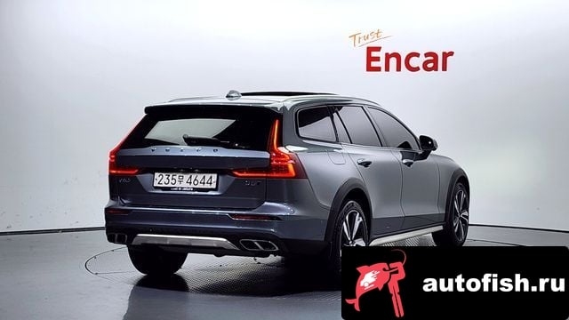 Volvo V60 V60 Cross-country 2nd Generation 2020 года - вид 2