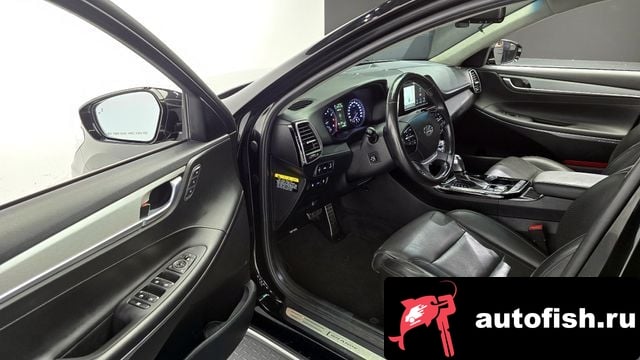 Hyundai Grandeur Granger IG 2018 года - похожие автомобили