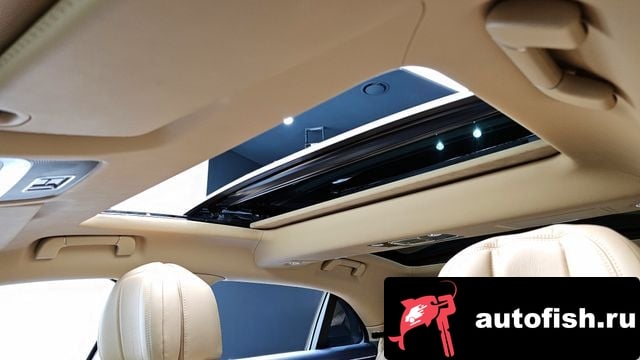 Bentley Flying Spur Flying Spur 3rd Generation 2021 года - похожие автомобили