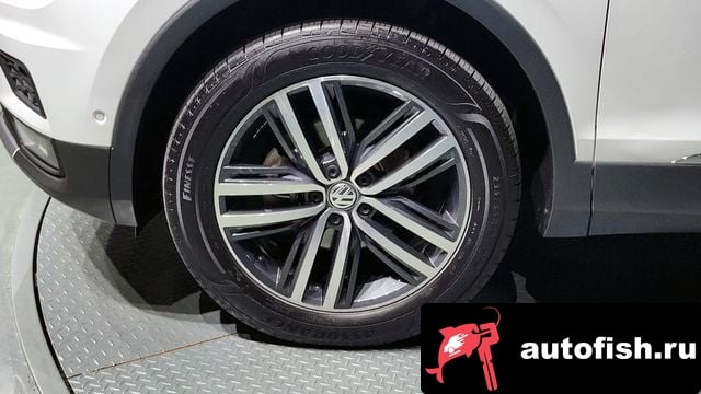 Volkswagen Tiguan Tiguan Allspace 2020 года - вид 5