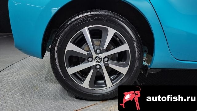 Toyota Prius Prius C 2018 года - вид 5