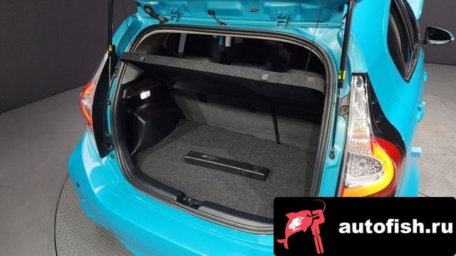 Toyota Prius Prius C 2018 года - вид 20