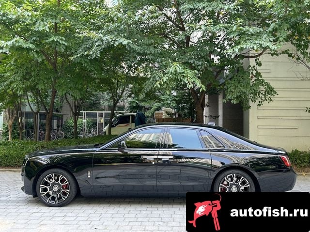 Rolls-Royce Ghost Ghost 2nd Generation 2021 года - вид 3