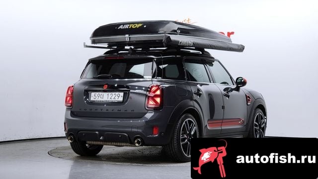 Mini Countryman Cooper S Country Man 2018 года - вид 2