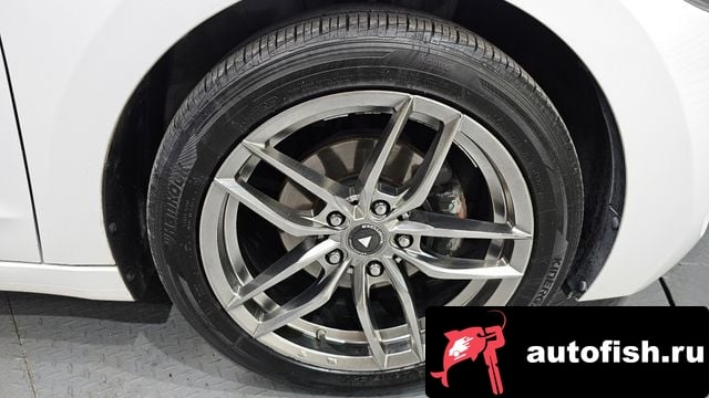 Hyundai AVANTE Avante AD 2018 года - вид 5