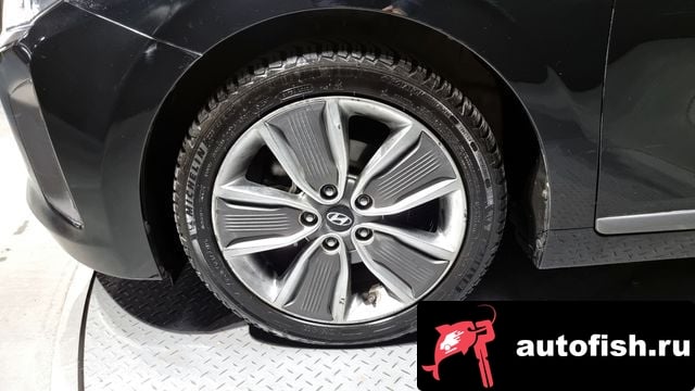 Hyundai Ioniq Ionic Hybrid 2017 года - вид 5