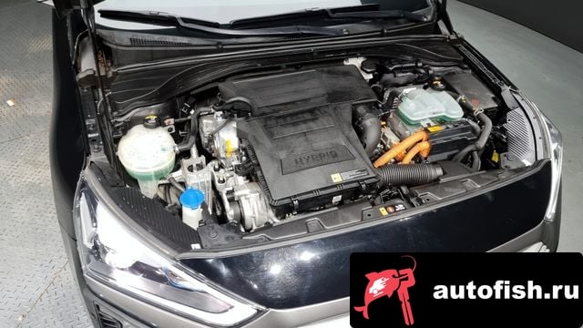 Hyundai Ioniq Ionic Hybrid 2017 года - вид 6