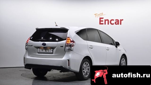 Toyota Prius Prius V 2016 года - вид 2