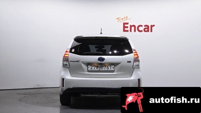 Toyota Prius Prius V 2016 года - вид 4
