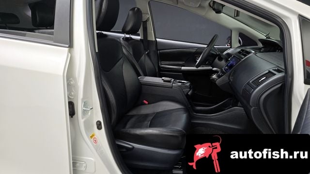 Toyota Prius Prius V 2016 года - вид 10