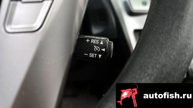 Toyota Prius Prius V 2016 года - вид 18