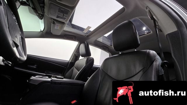 Toyota Prius Prius V 2016 года - вид 20