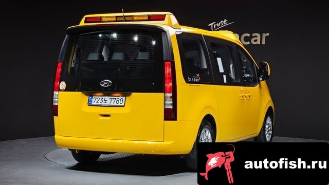 Hyundai Staria Staria 2023 года - похожие автомобили