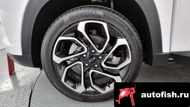 Chevrolet (GM Daewoo) Trax Trax Crossover 2023 года - похожие автомобили