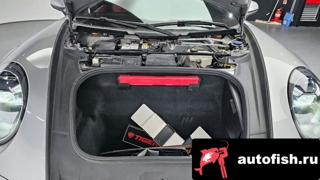 Porsche 911 911 (992) 2020 года - вид 6