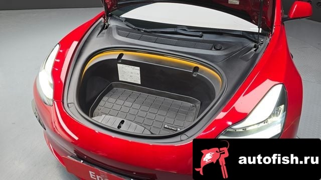 Tesla Model 3 Model 3 2020 года - вид 6