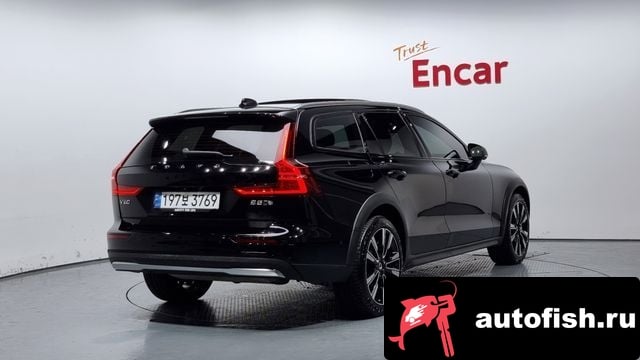Volvo V60 V60 Cross-country 2nd Generation 2024 года - вид 2