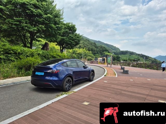 Tesla Model Y Model Y 2023 года - вид 2