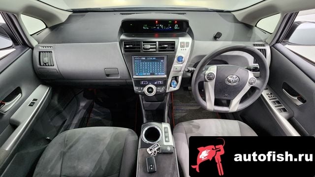 Toyota Prius Prius V 2013 года - вид 7