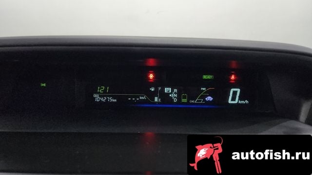 Toyota Prius Prius V 2013 года - вид 8