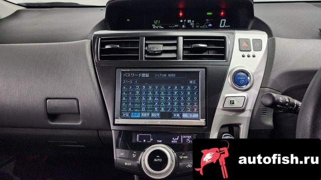 Toyota Prius Prius V 2013 года - вид 16