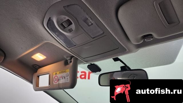 Toyota Prius Prius V 2013 года - вид 17