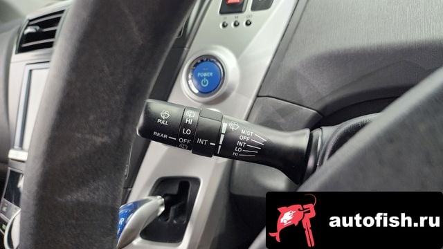 Toyota Prius Prius V 2013 года - вид 18