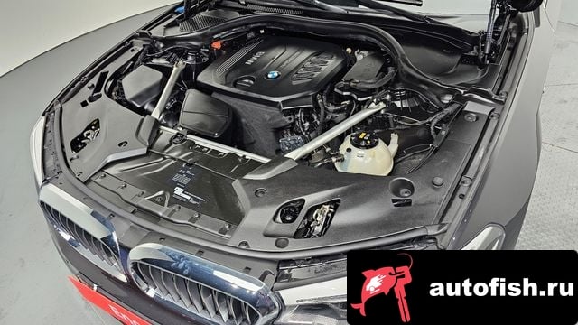 BMW 5-Series 5 Series (G30) 2018 года - вид 6