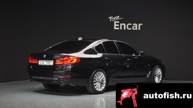 BMW 5-Series 5 Series (G30) 2018 года - вид 2