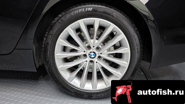 BMW 5-Series 5 Series (G30) 2018 года - вид 5