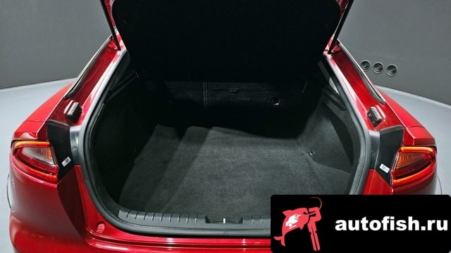Kia Stinger Stinger 2019 года - похожие автомобили