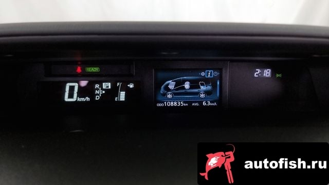 Toyota Prius Prius V 2015 года - вид 8