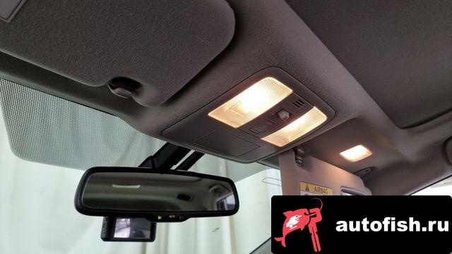 Toyota Prius Prius V 2015 года - вид 17