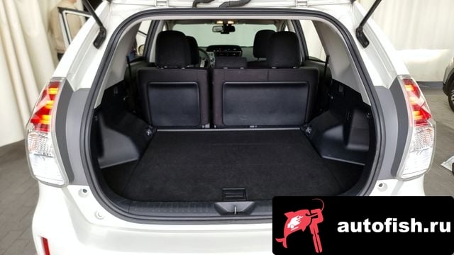 Toyota Prius Prius V 2015 года - вид 20