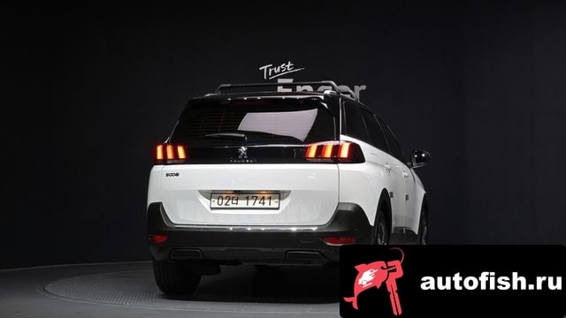 Peugeot 5008 5008 second generation 2018 года - вид 4