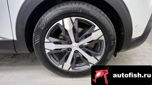 Peugeot 5008 5008 second generation 2018 года - вид 5