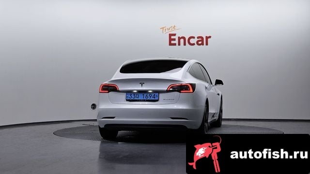 Tesla Model 3 Model 3 2020 года - вид 4